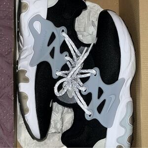 Nike react presto trainers